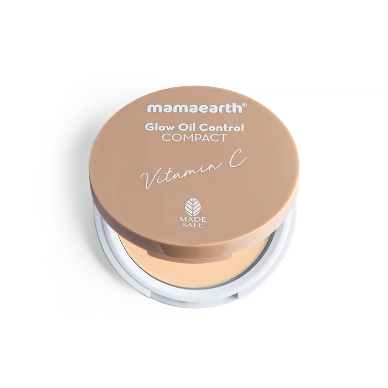 Mamaearth Glow Oil Control Compact With SPF 30 - 9g | Ivory Glow