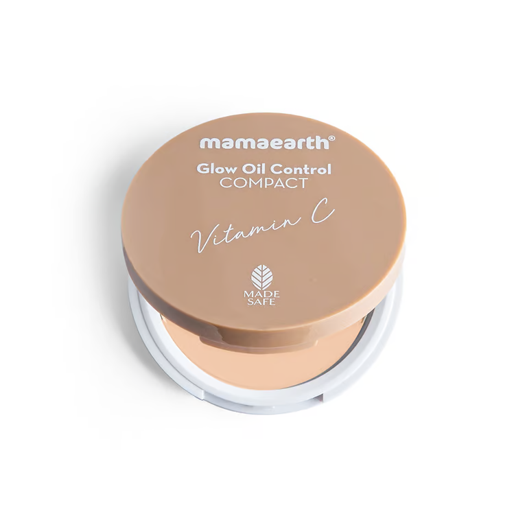 Mamaearth Glow Oil Control Compact With SPF 30 - 9g | Creme Glow