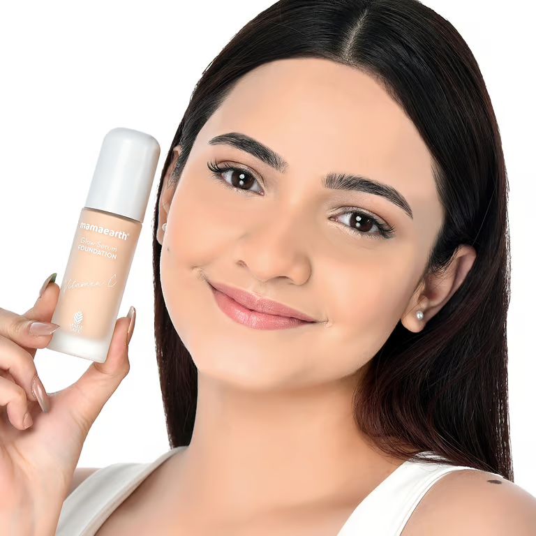 Mamaearth Glow Serum Foundation model posing- Ivory glow